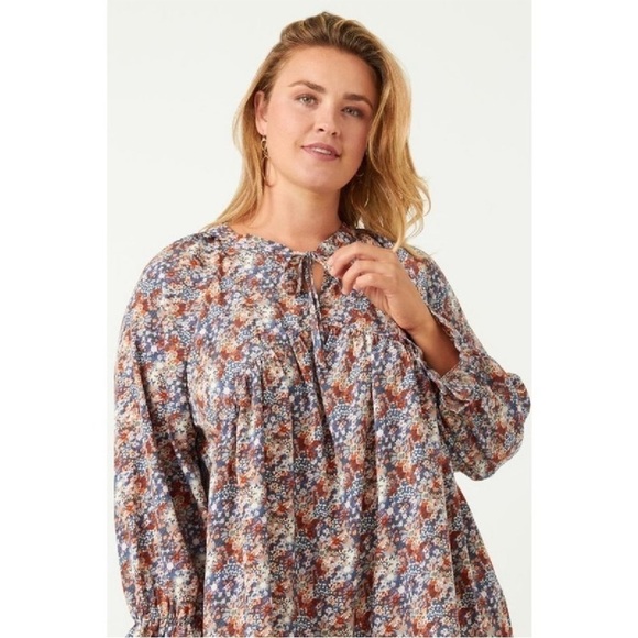 Hayden Floral Dress Size M - Picture 2 of 12